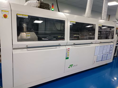 नवीनतम कंपनी समाचार के बारे में पीसीबी असेंबली में रिफ्लो सोल्डरिंग और वेव सोल्डरिंग के बीच का अंतर