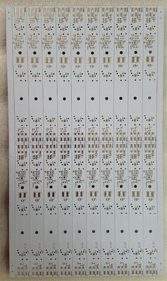 अच्छा मूल्य एलईडी प्रकाश व्यवस्था के लिए 1 एल एल्यूमीनियम पीसीबी बोर्ड 1.5 मिमी सफेद सोल्डरमास्क ऑनलाइन